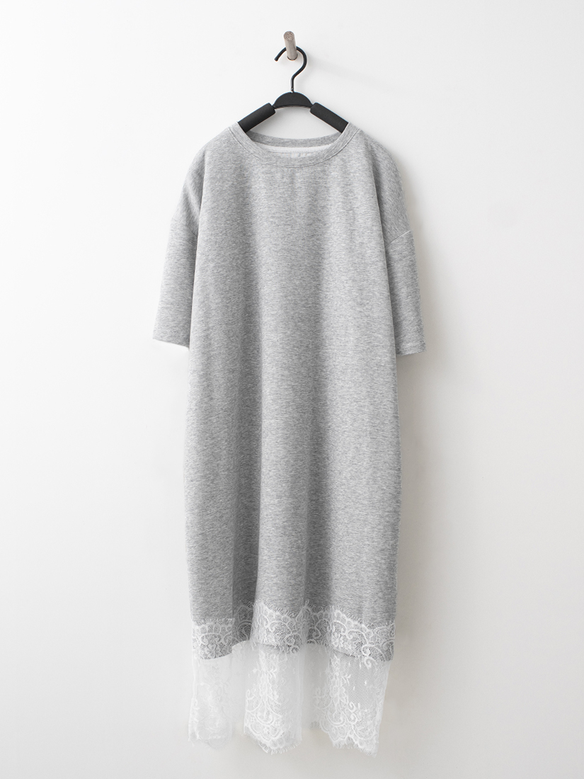 下擺蕾絲剪接修身顯瘦連身裙