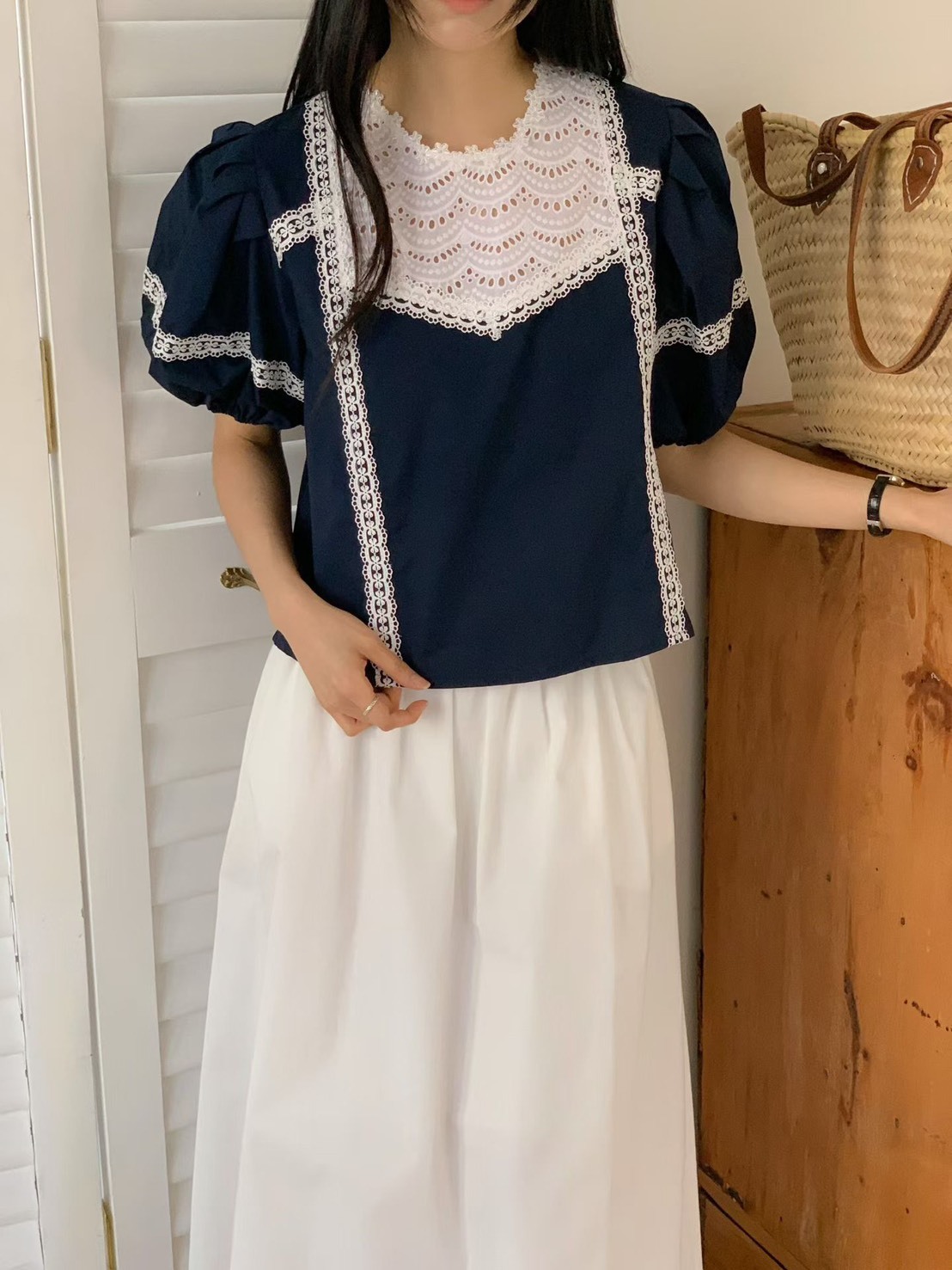 波浪蕾絲公主袖襯衫