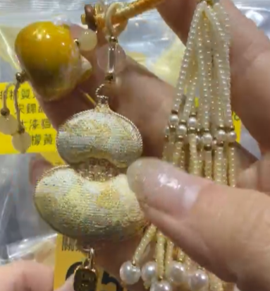 260411 - C56 宋錦葫蘆+大漆貓頭掛飾（檸檬黃）