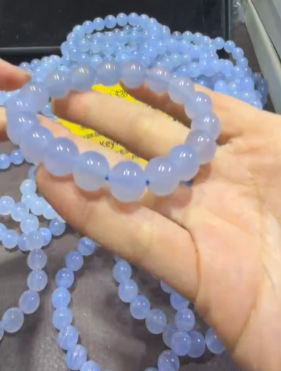 260411 - C61 11mm+秘魯高冰藍玉髓手串