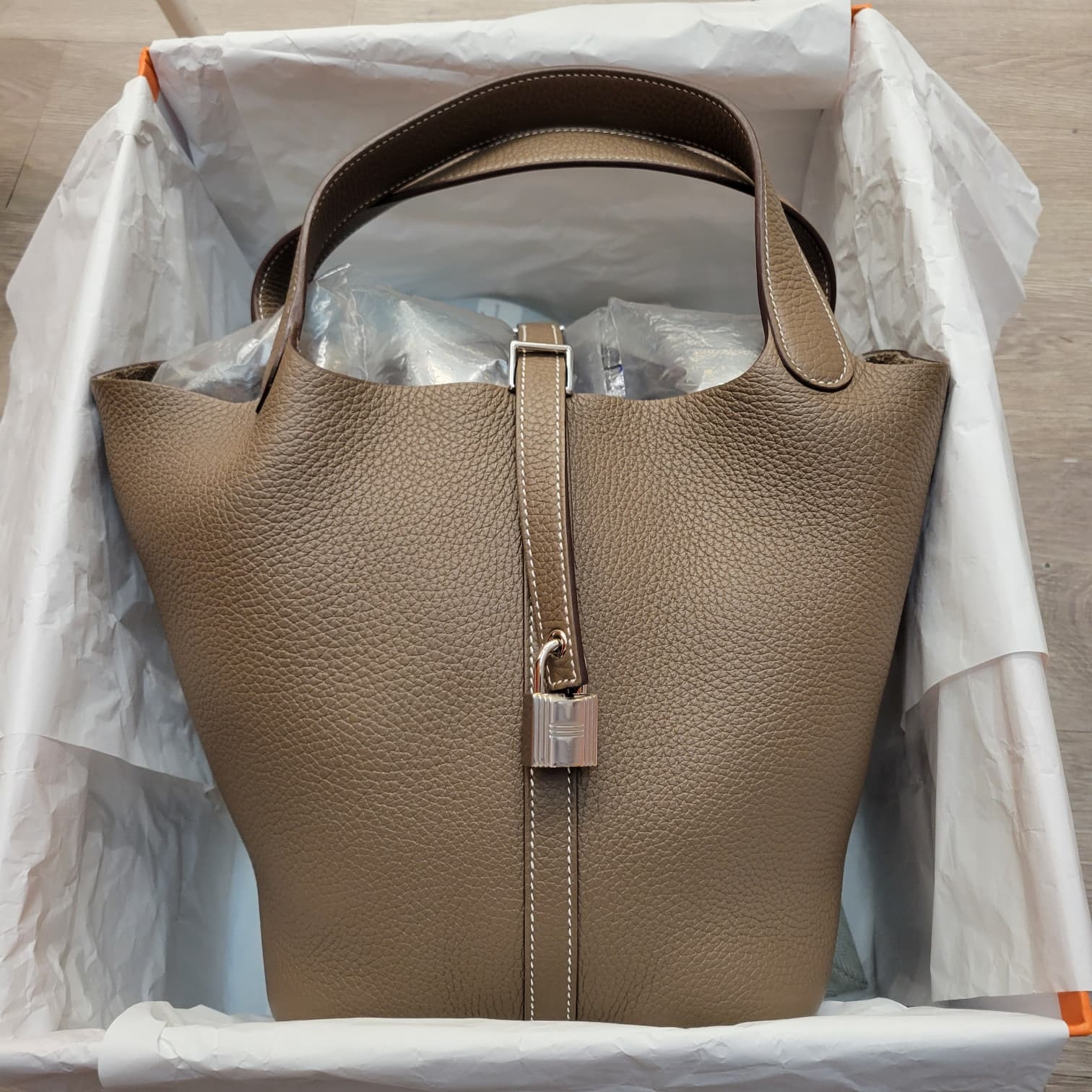 99%/UNUSED HERMES PICOTIN 22 ETOUPE CK 大象灰銀扣