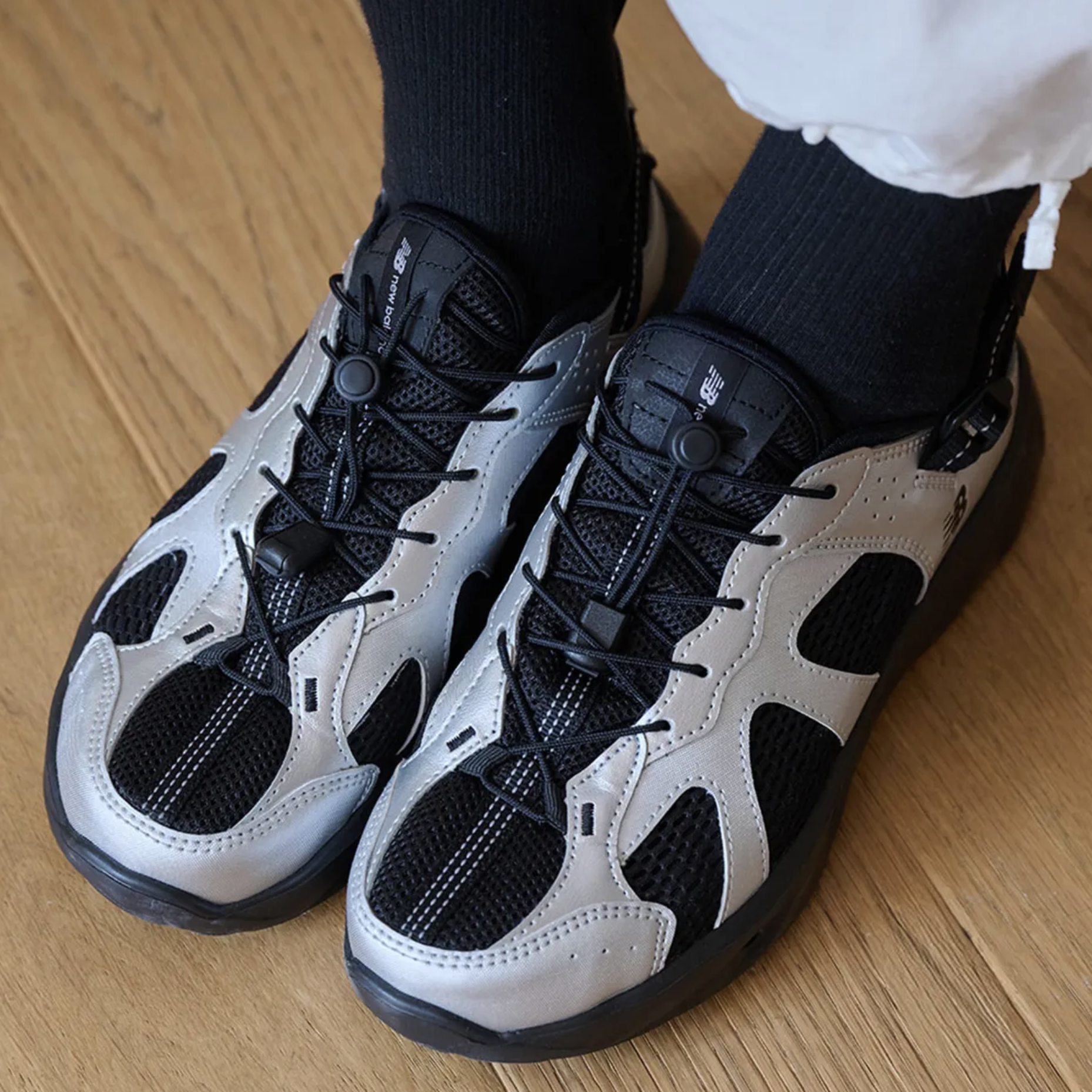 預訂 | New Balance Kave 韓國限定 涼鞋 銀黑色