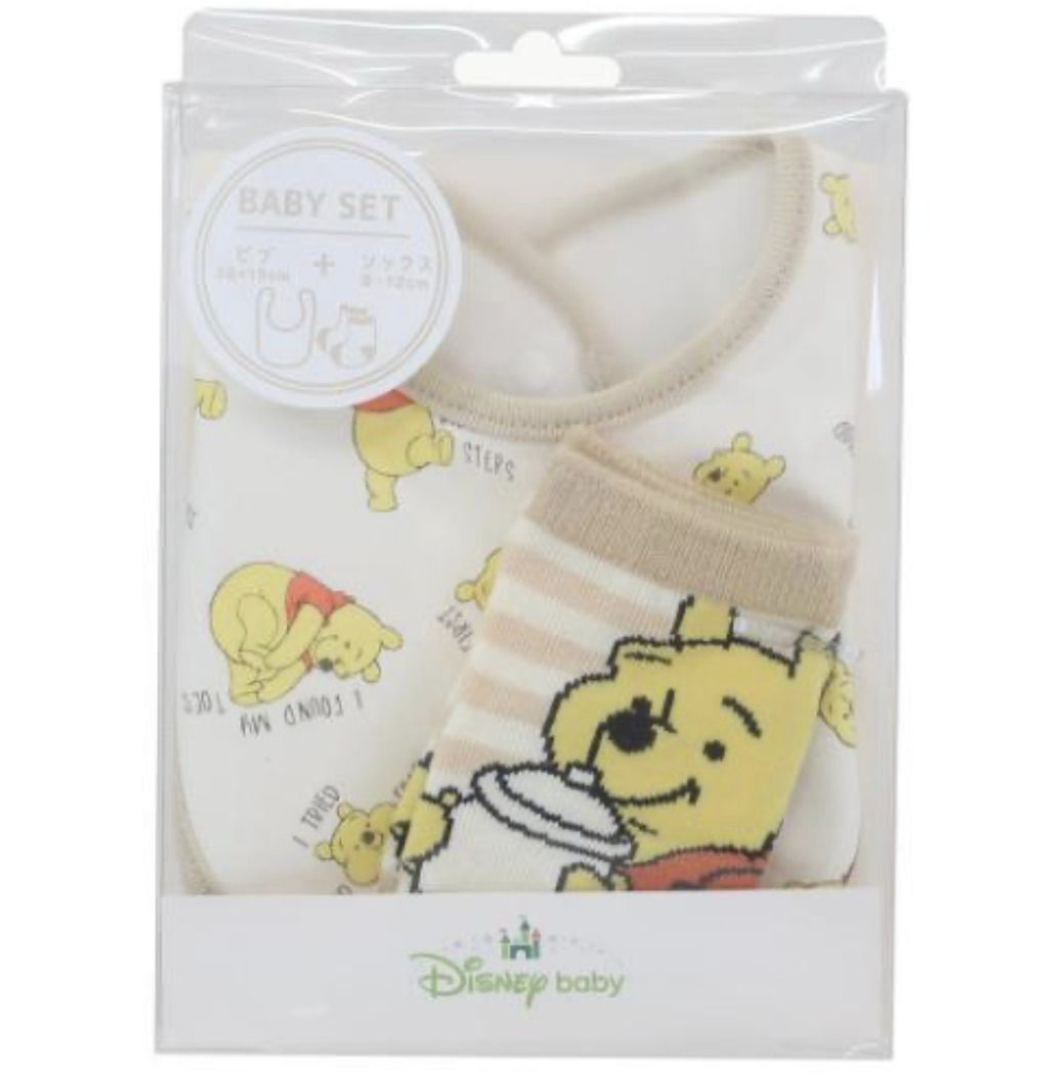 Winnie The Pooh 嬰兒口水肩連襪仔套裝