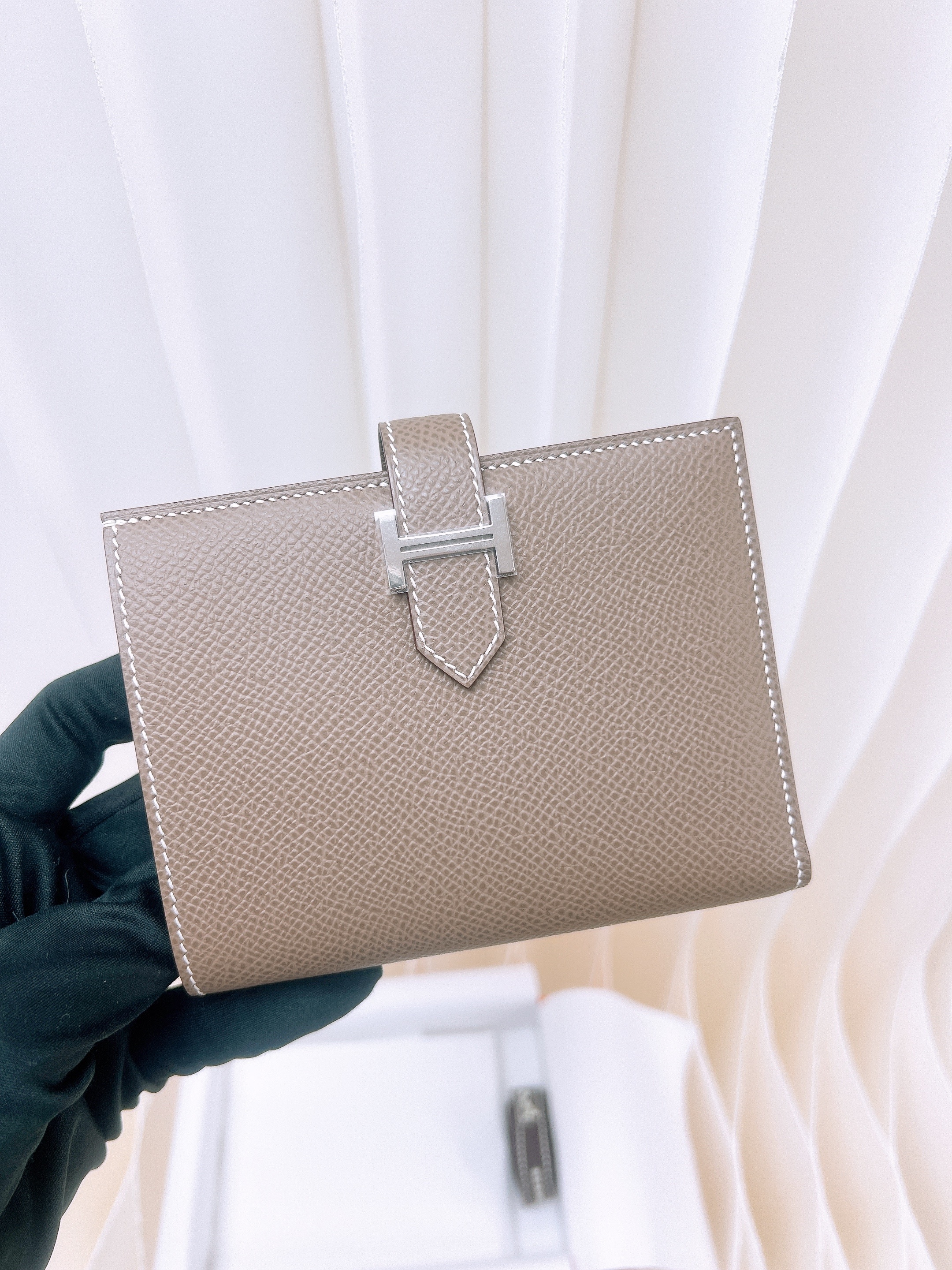 *Unused* Hermes bearn compact wallet (etoupe PHW/ stamp U)