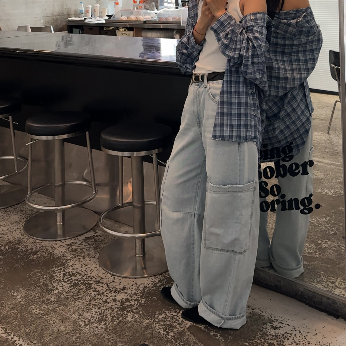 AS03淺藍白側邊雙口袋軟料牛仔褲(S/M)