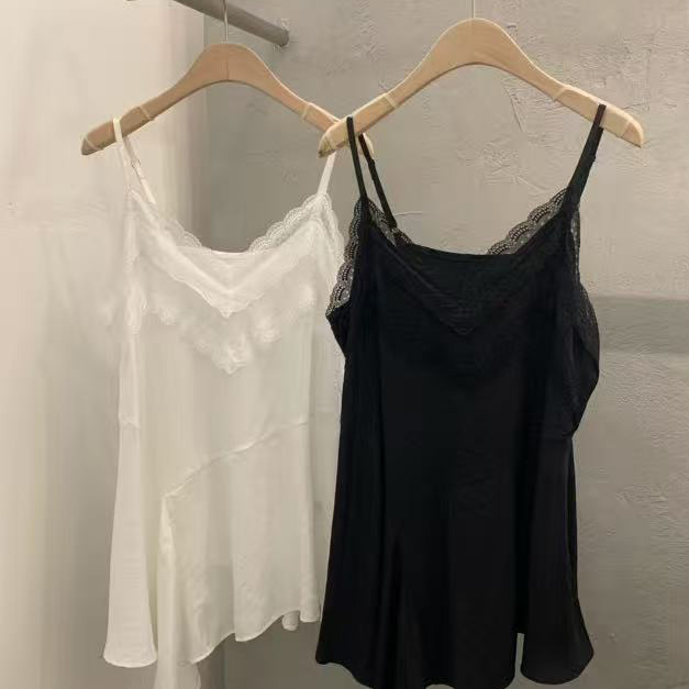 AS08帶俏皮感蕾絲可調肩又遮副乳精緻背心(白/黑)