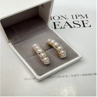 HKAG0412-013 極光珍珠耳圈 (A13)