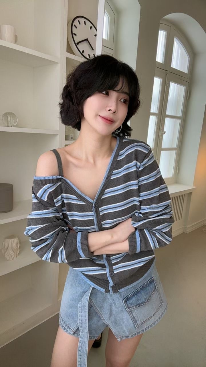 LUMIPLE SEOUL 橫條紋單邊肩帶開扣針織外套