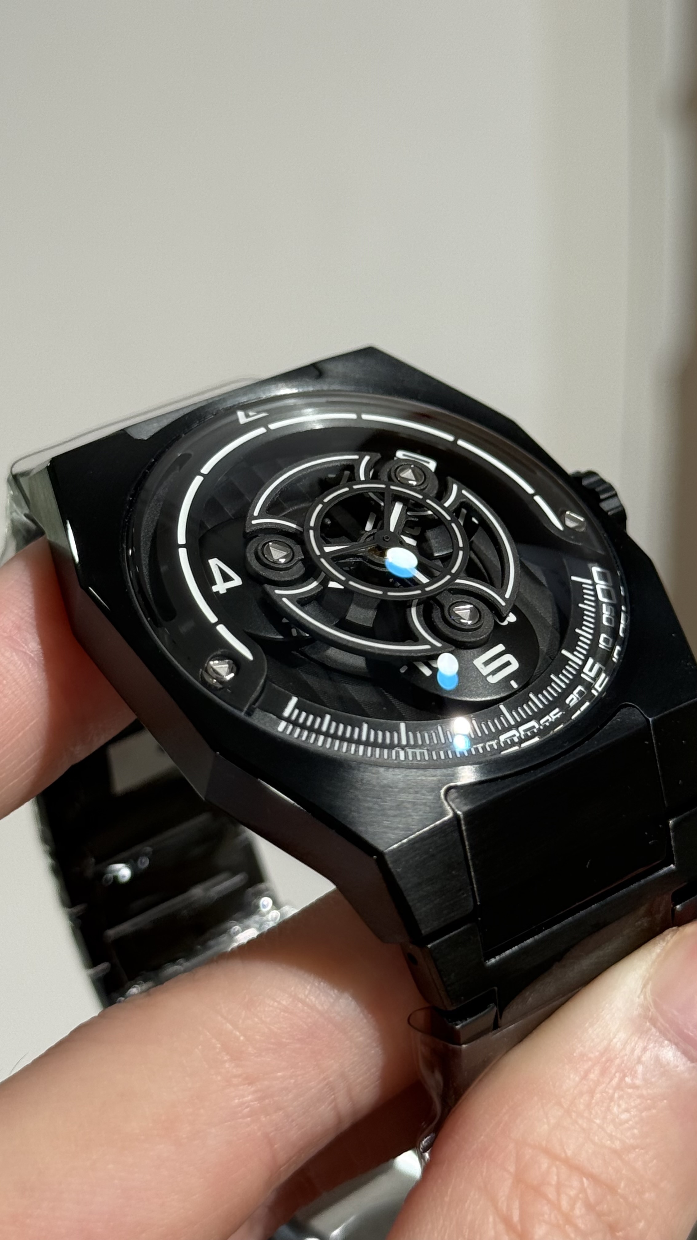 The KOI-5 PVB001-BLACK (門店特別版, 限量100隻)