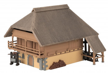 Faller 191814 HO scale Warehouse with fruit press