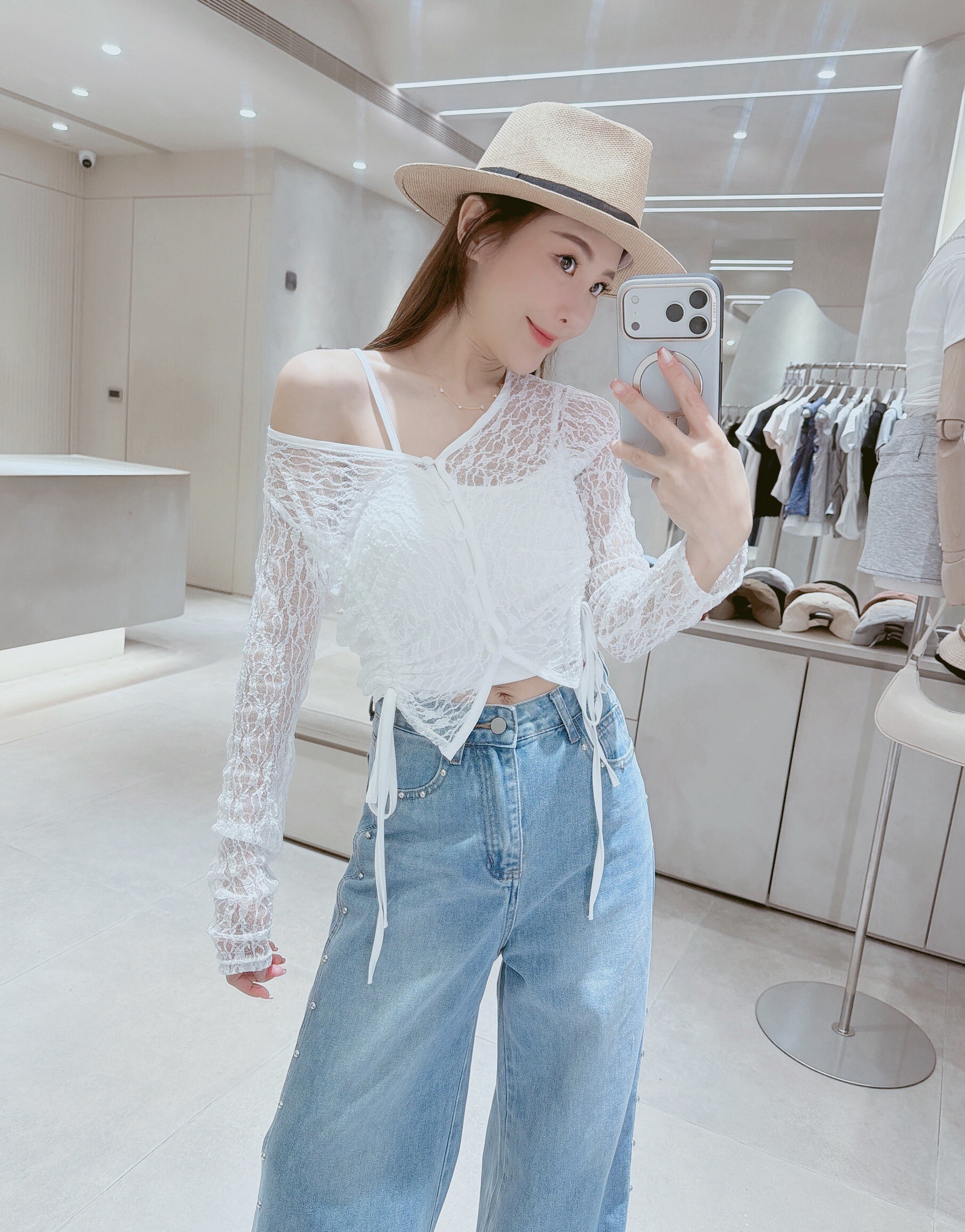 側抽繩排釦蕾絲衣+小可愛