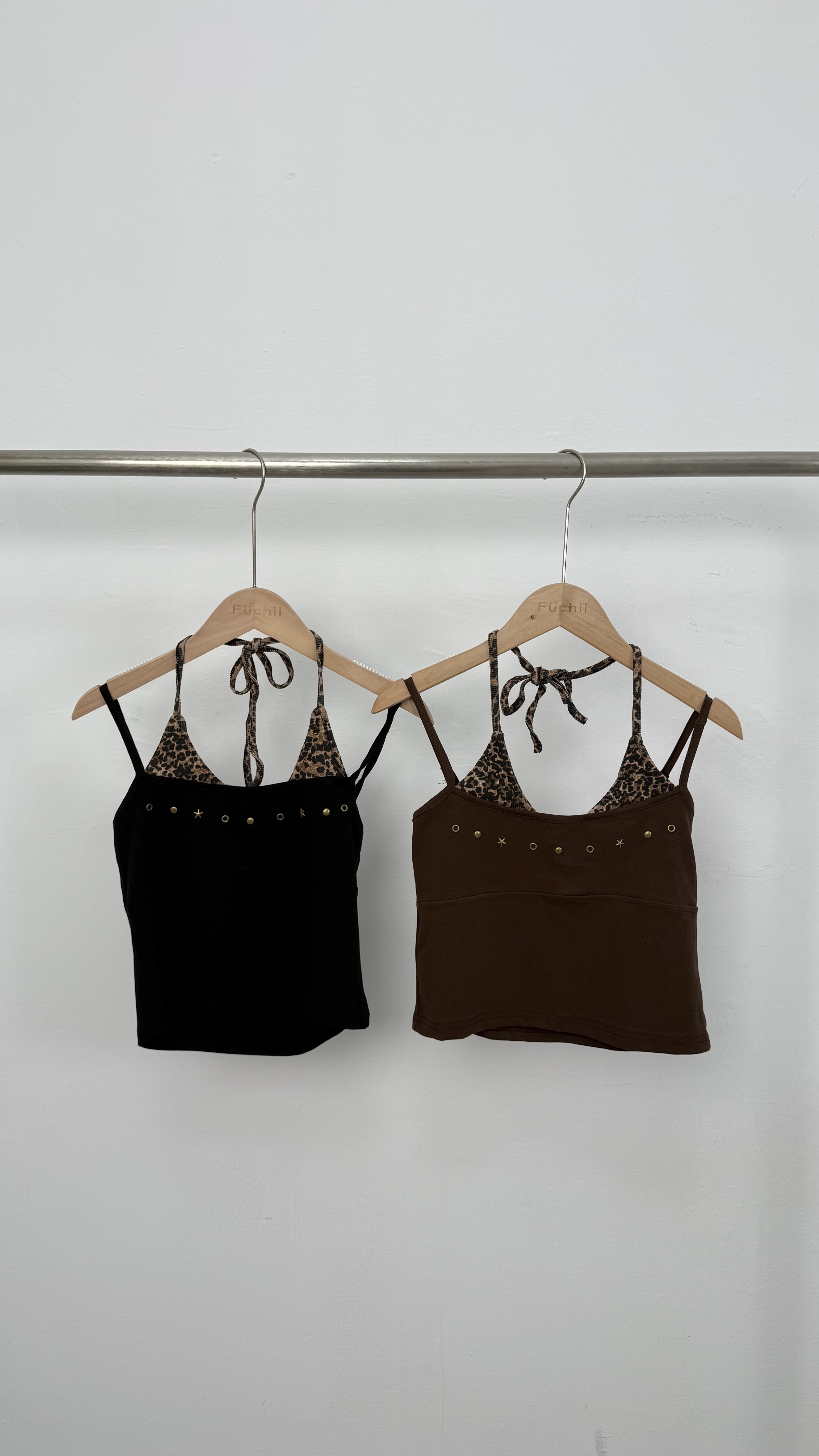 B203掛脖卯釘星星背心