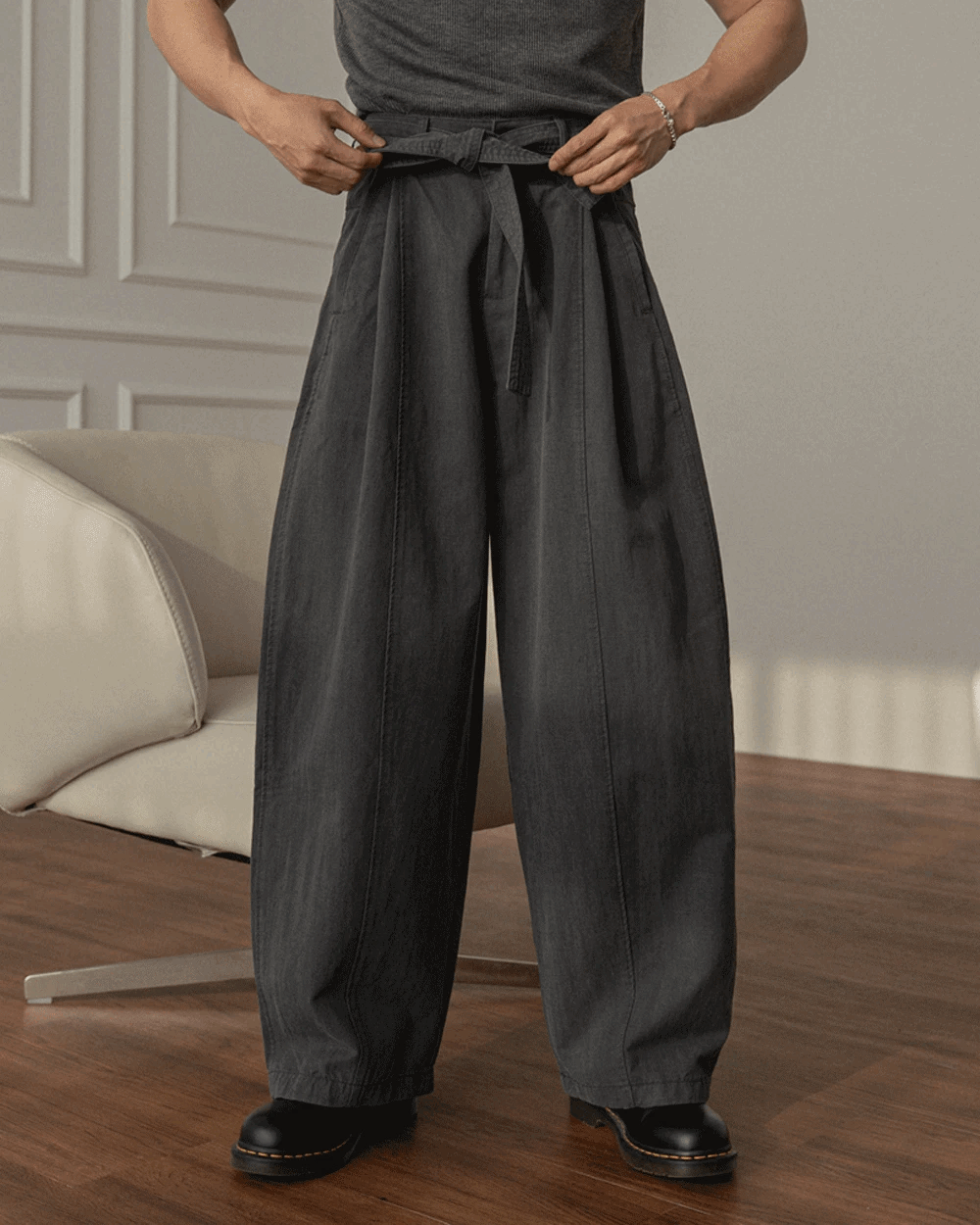 腰帶單褶休閒褲