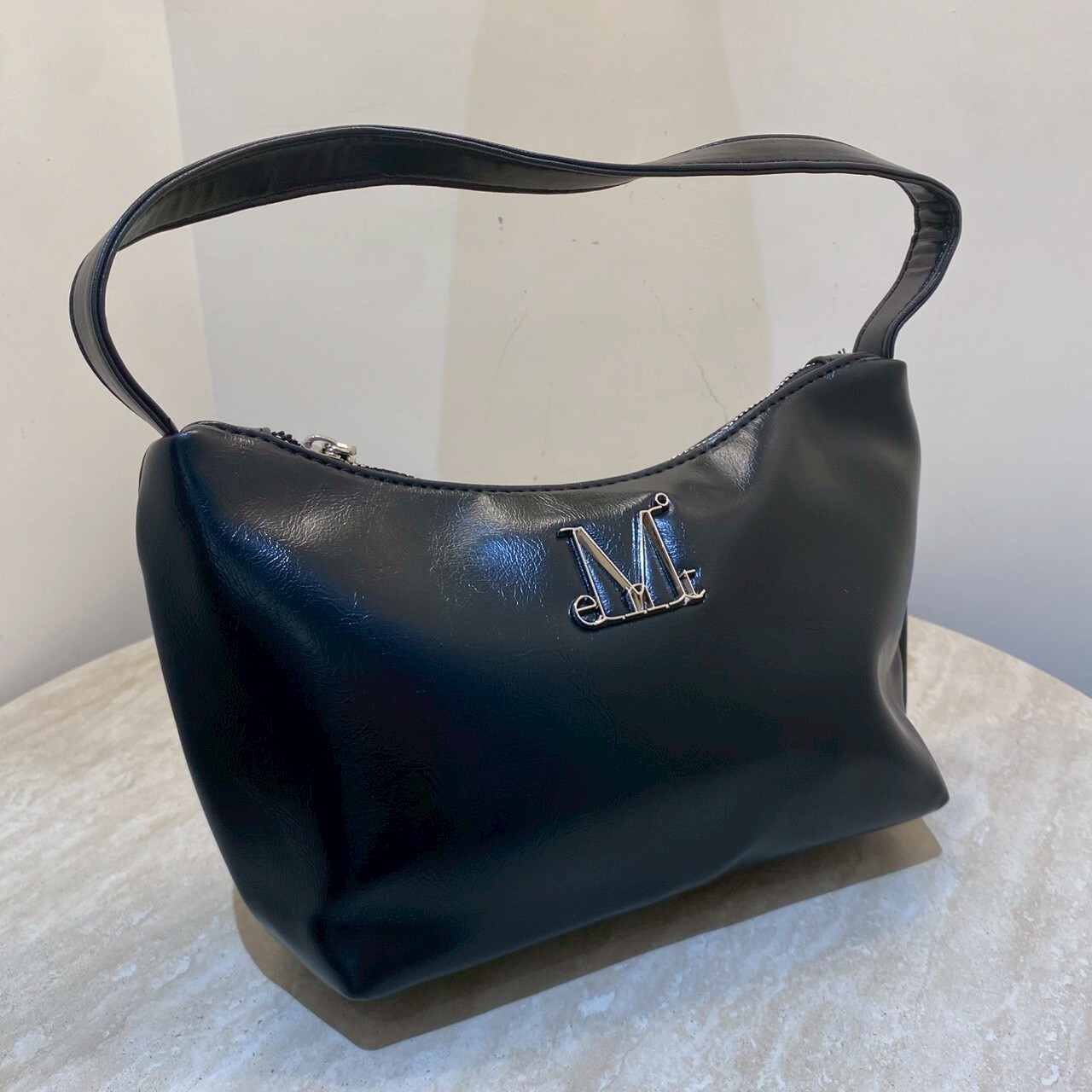 Mucent Morin金屬logo迷你肩背包
