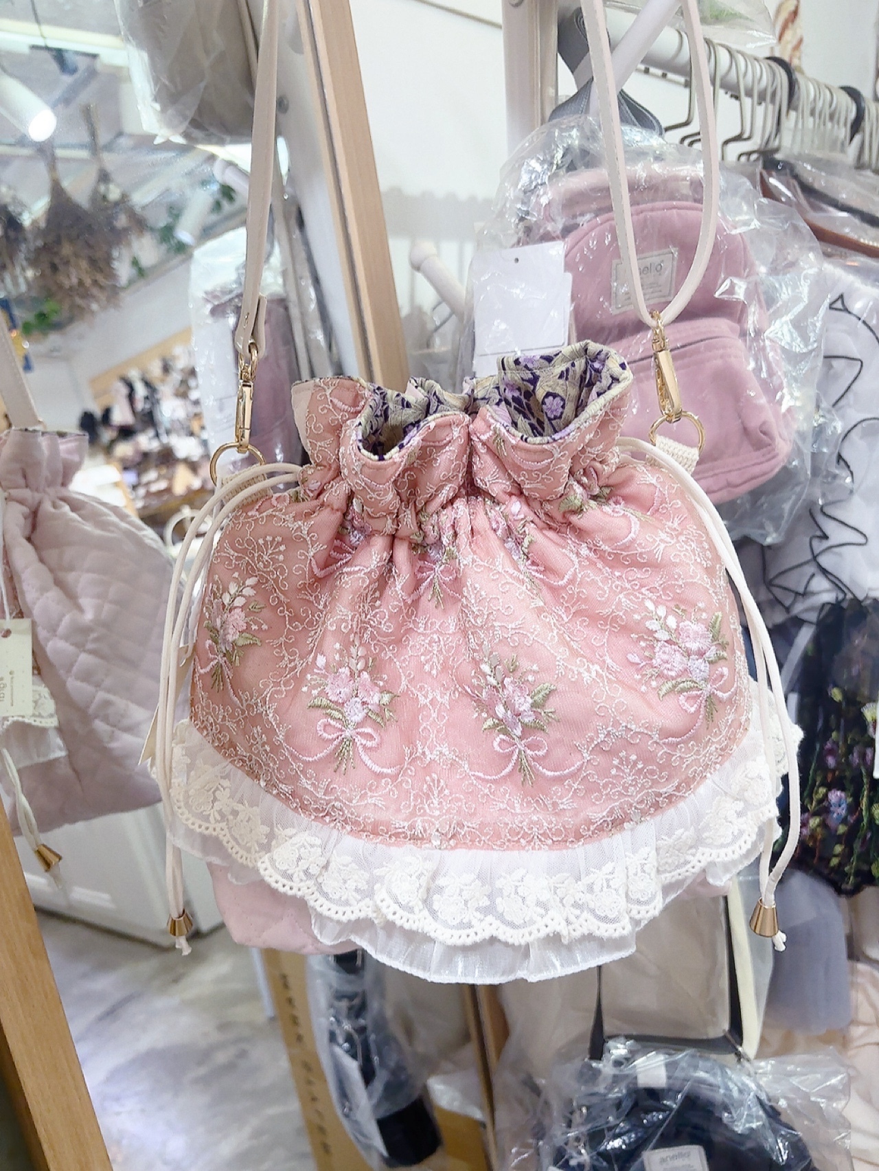 日本手作刺繡蕾絲袋