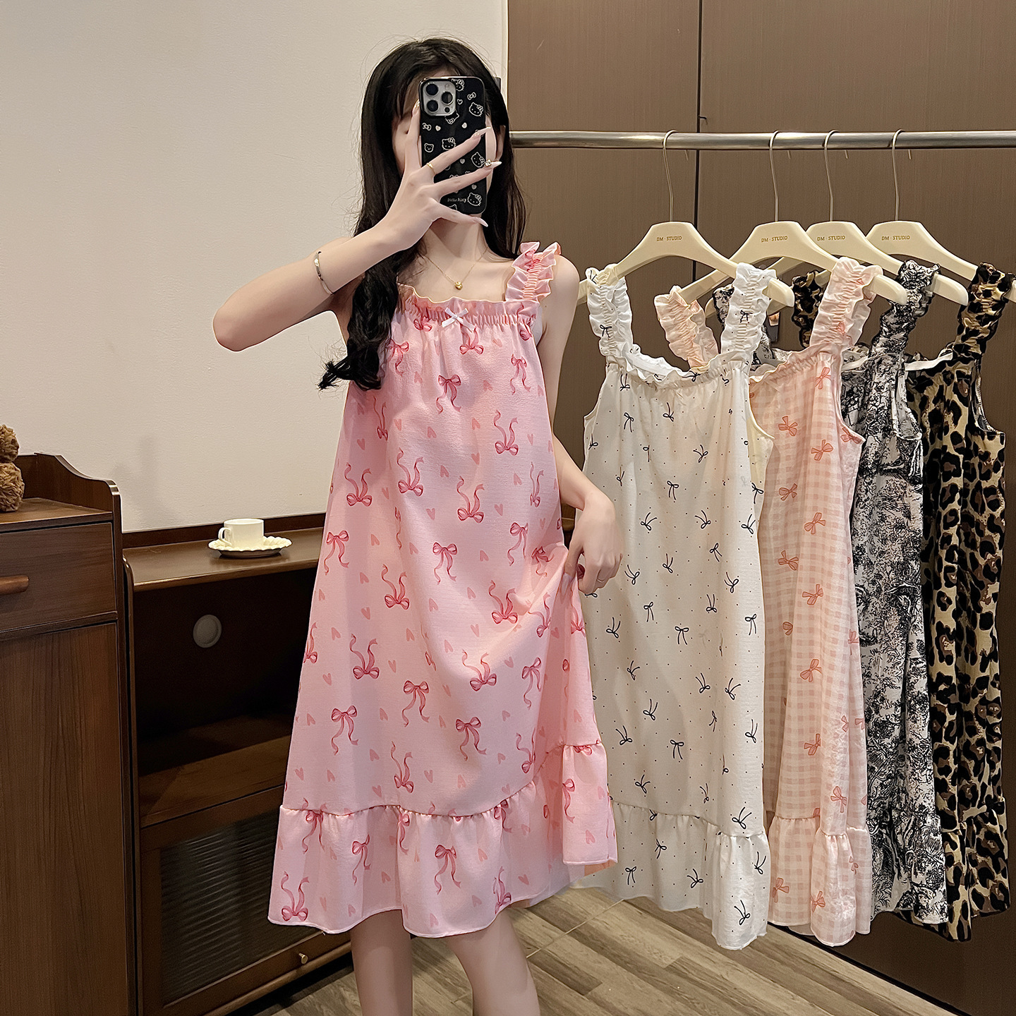 【粉色蝴蝶结】法式少女感連身睡裙