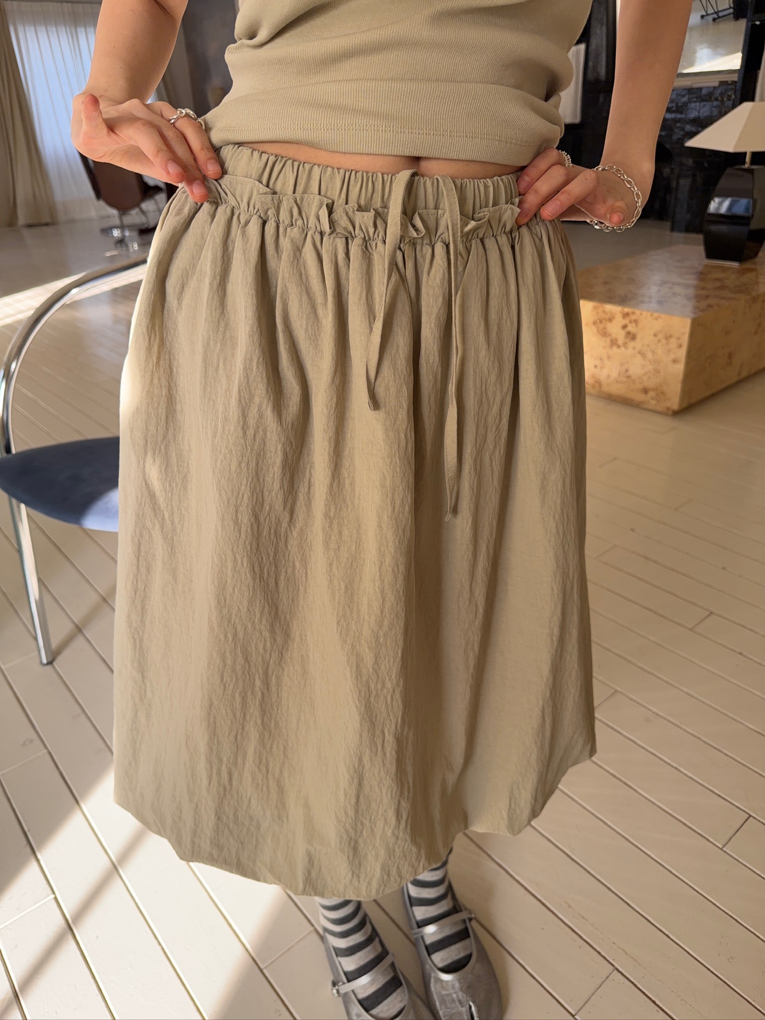 A32/卡莉歐琵鬆緊腰花苞感中長裙