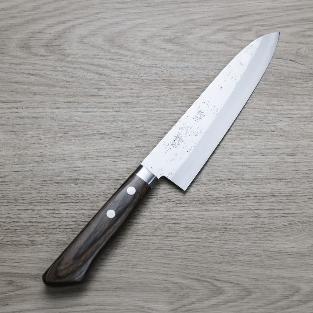 增谷訓生 牛刀 180mm VG10鋼 鎚目大馬士革 雪華 蘇格蘭柄