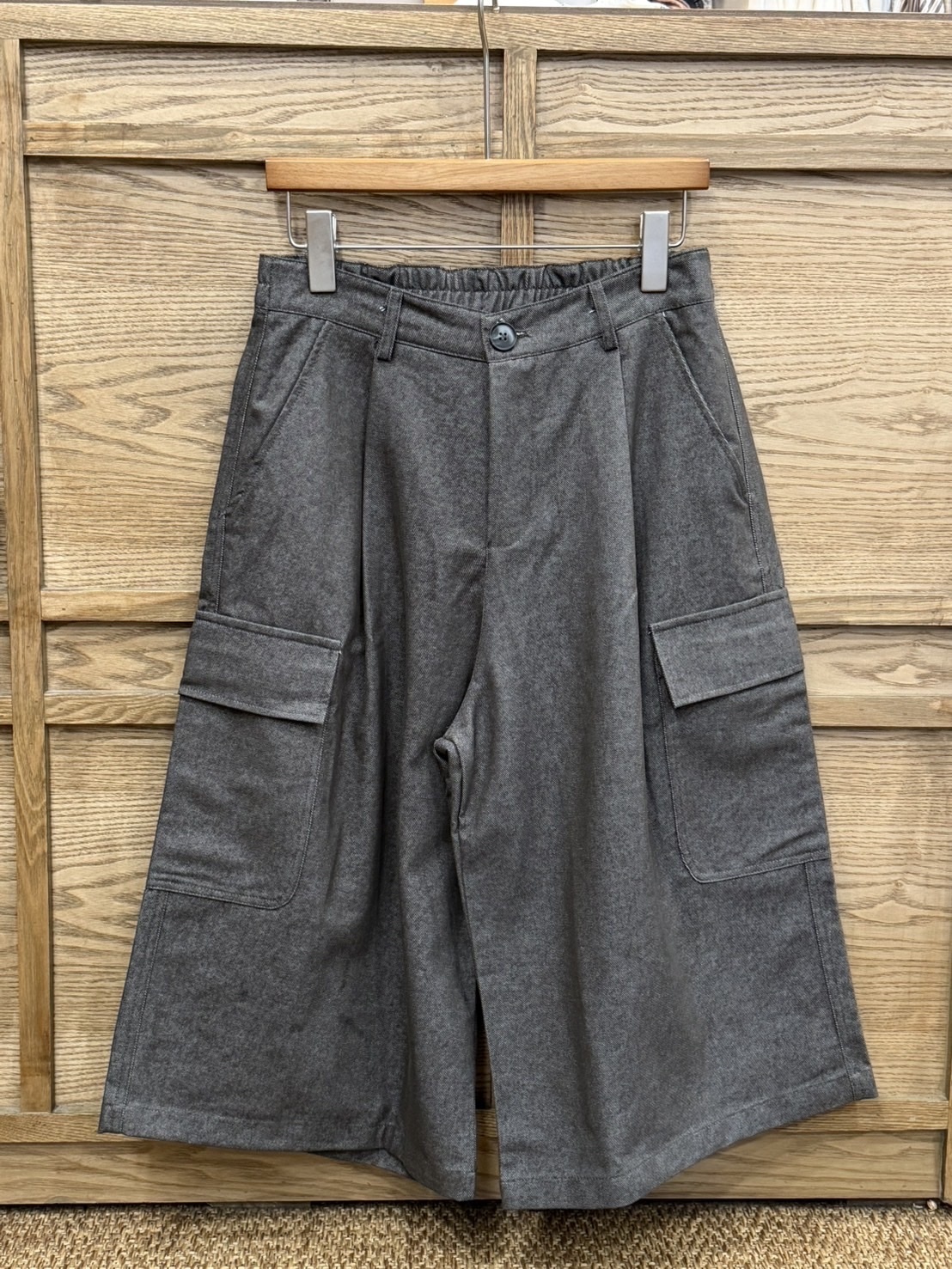 W00168工裝六分褲