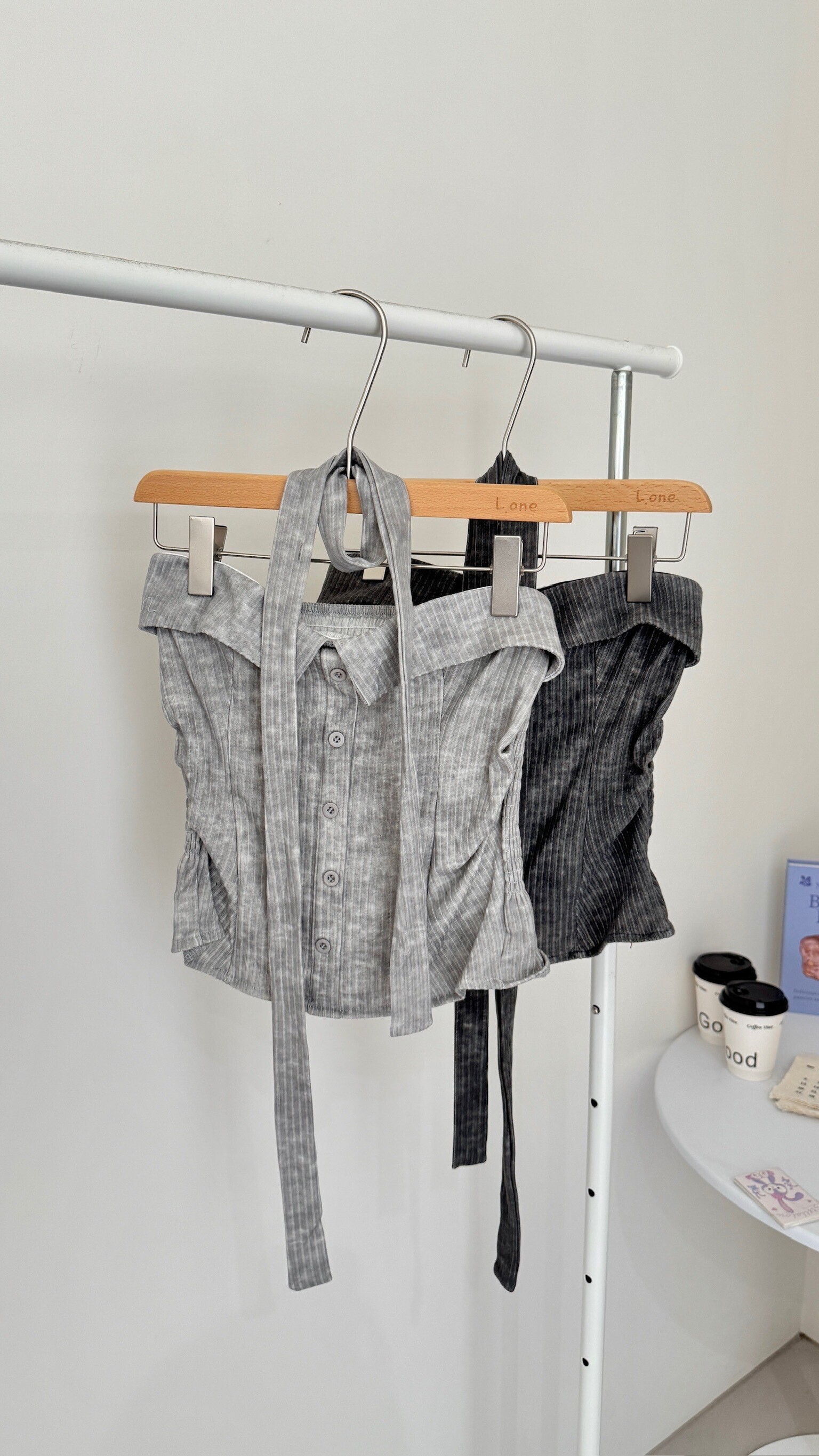 翻領排釦平口上衣