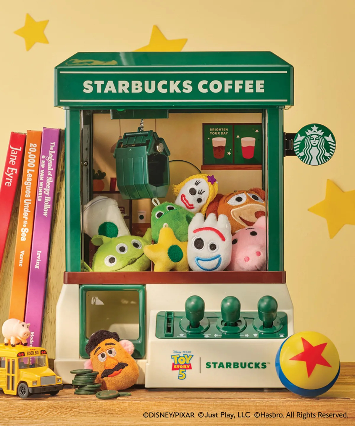 Starbucks x Toy Story Claw Machine 夾公仔機