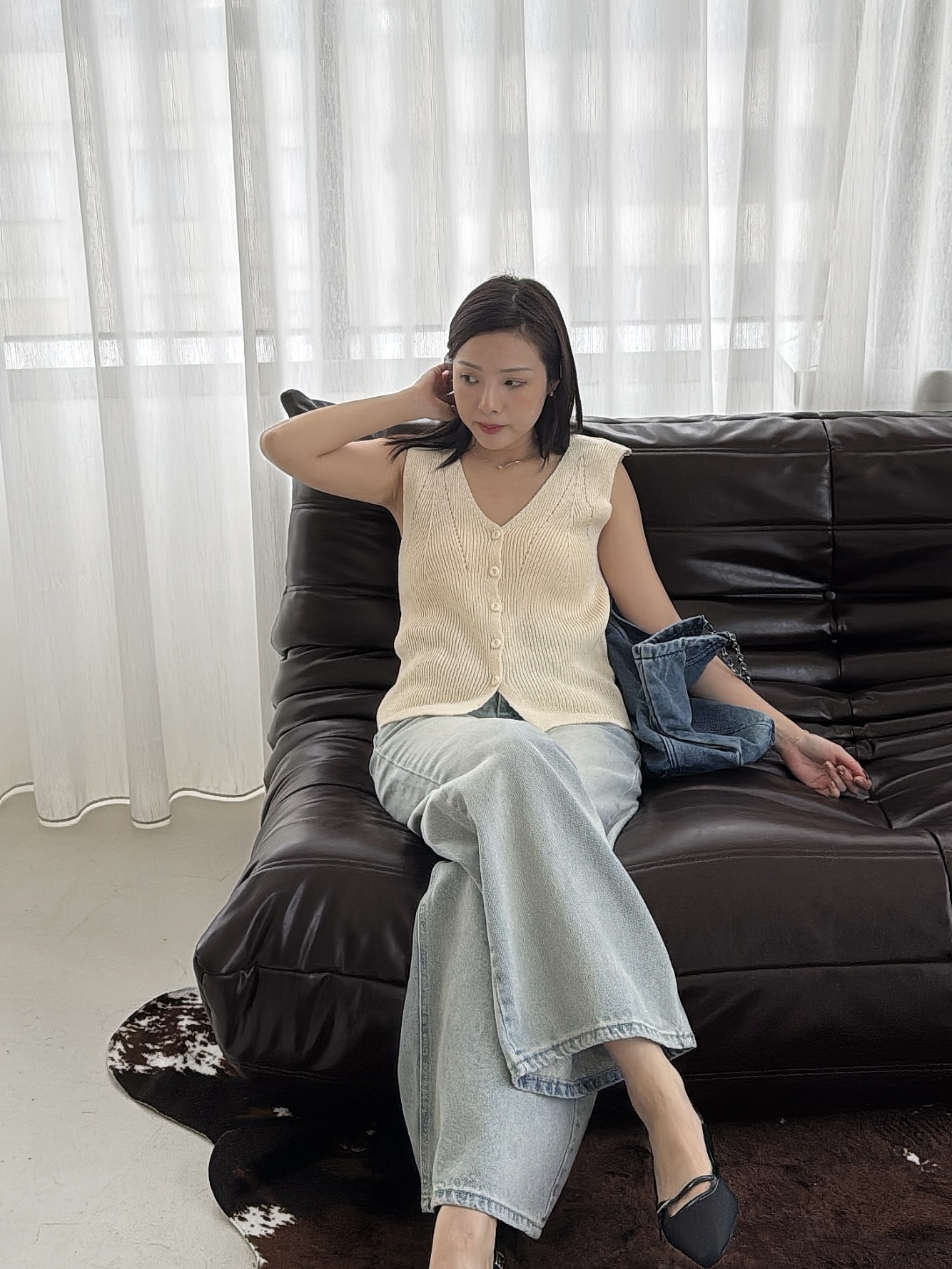 E14 V鈕釦背心 (米白/摩卡)