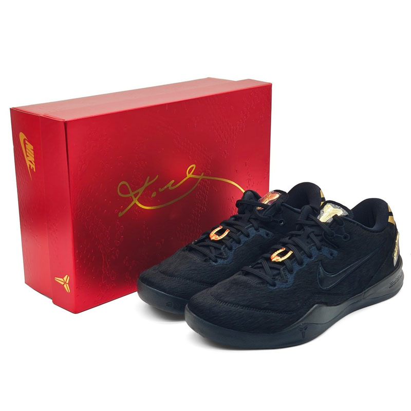 〈海外連線代購〉男鞋 NIKE KOBE 8 'Year of the Horse' 黑金 馬年 馬毛 籃球鞋 實戰鞋【IO8152-001】KOBE8 林志傑