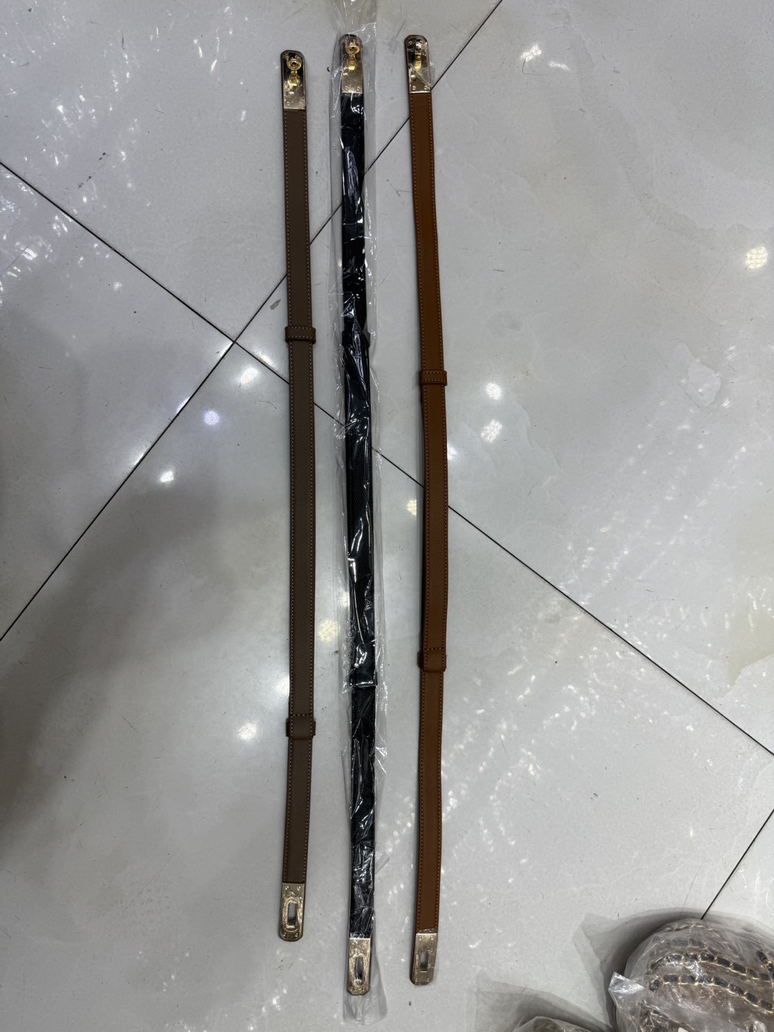 IT126-極簡素面細皮帶