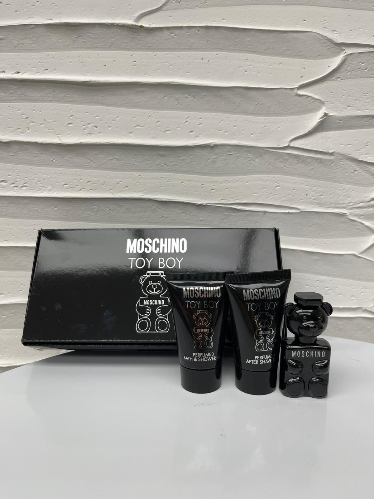 YB057 Moschino Toy boy禮盒套裝 (25ml+25ml+5ml)