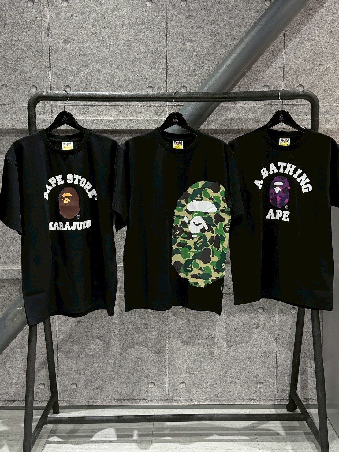 現貨 BAPE 缺貨款 經典猿人頭黑色短袖 T