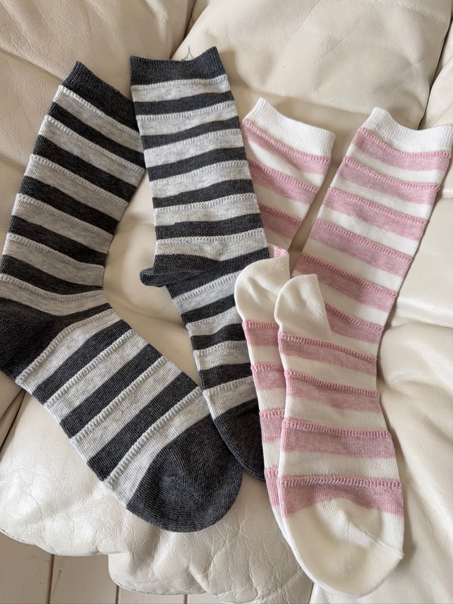 A45/水果泡泡糖條紋中長襪