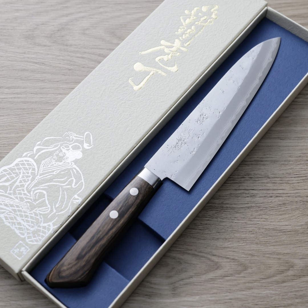增谷訓生 牛刀 180mm VG10鋼 鎚目大馬士革 雪華 蘇格蘭柄