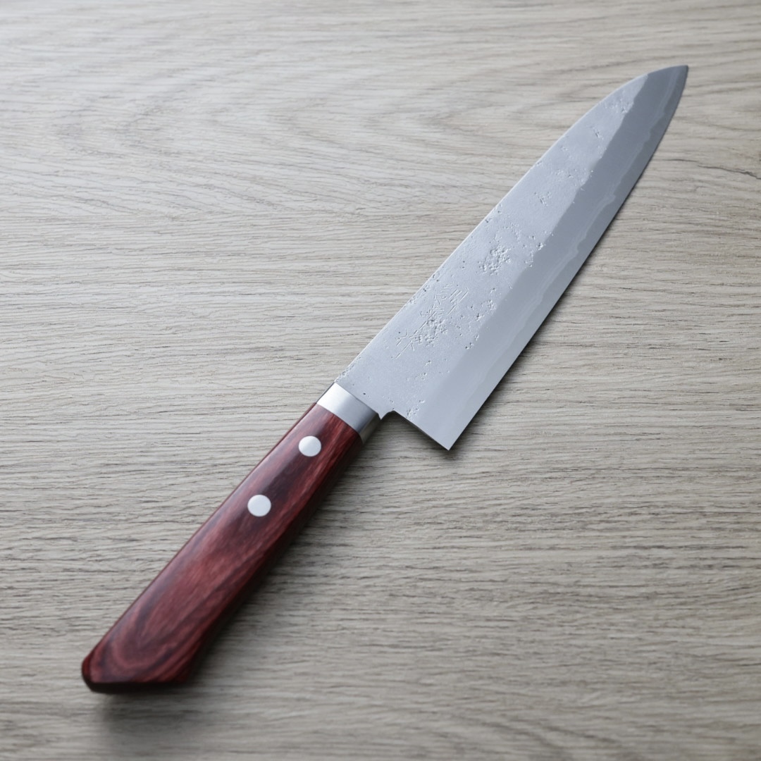 增谷訓生 牛刀 180mm VG10鋼 鎚目大馬士革 雪華 紅柄