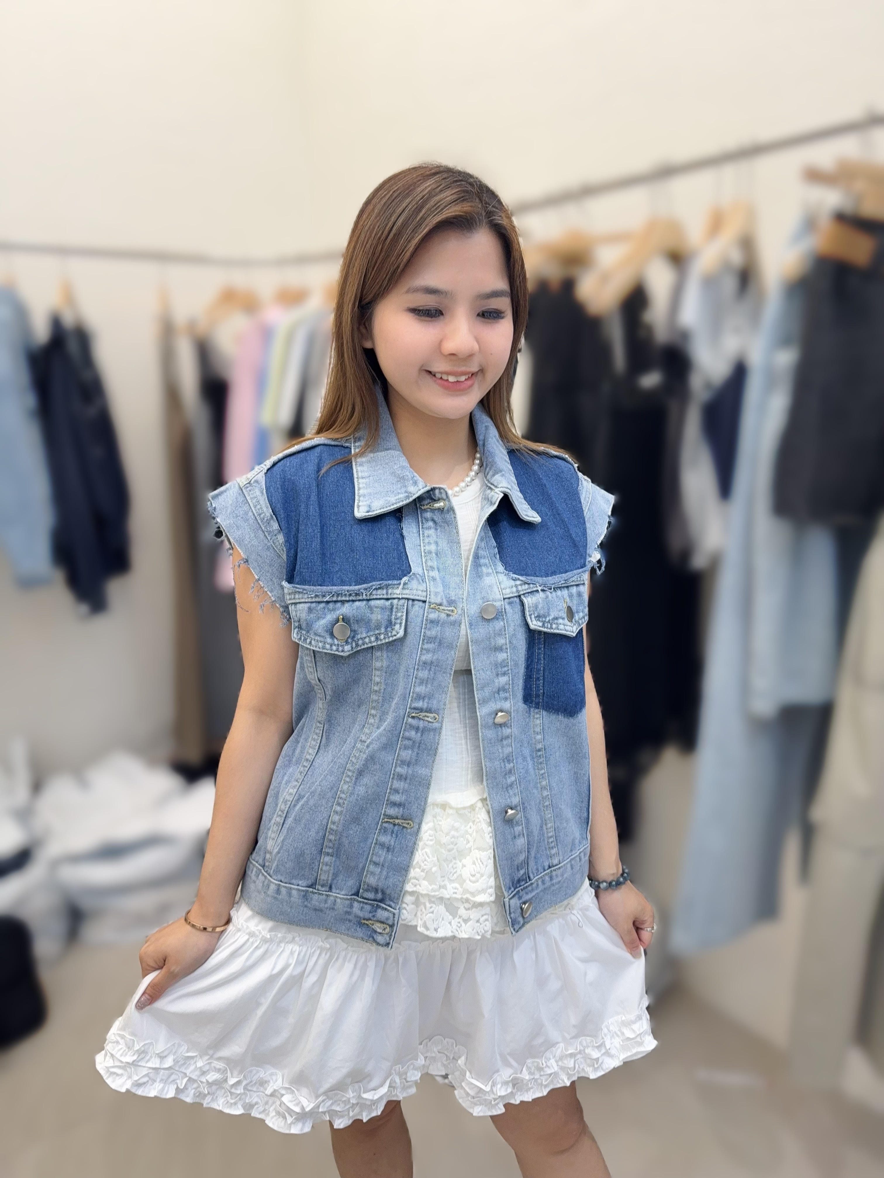 KT14   背心 胸  41  長 21.5   $419 (一口價)