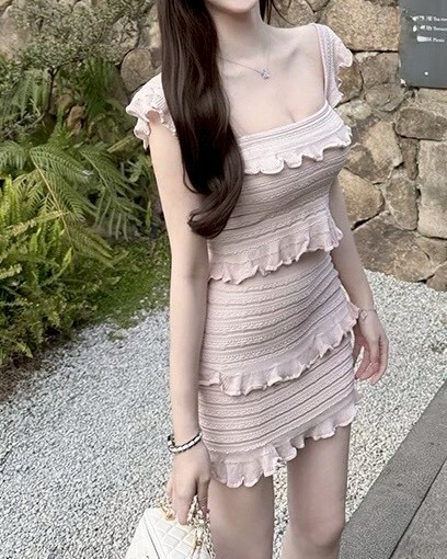 設計師家方領荷葉高質量紗線編織針織上衣+高質量紗線編織包臀裙