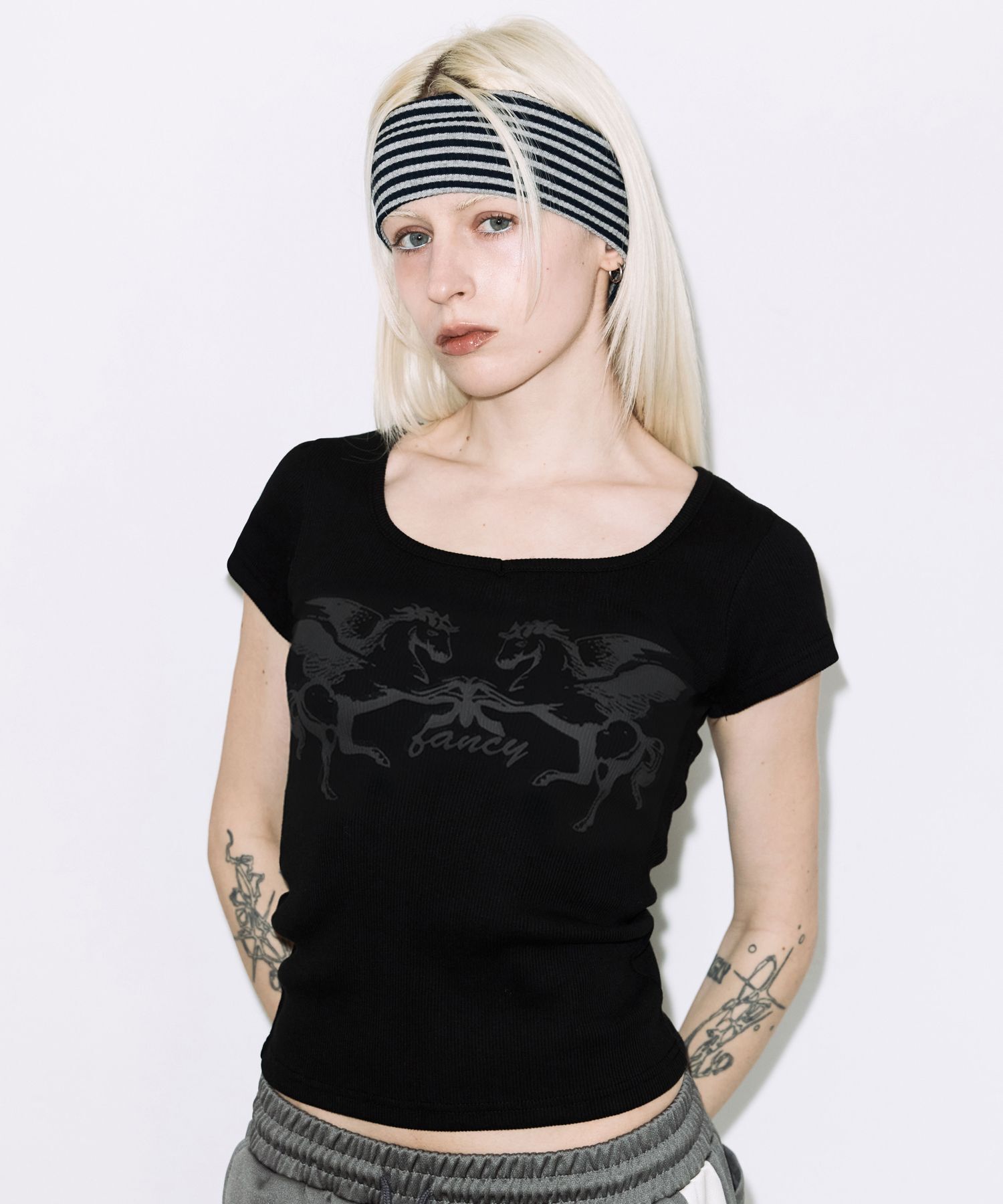 FANCY CLUB 飛馬羅紋上衣 F26QB058BK