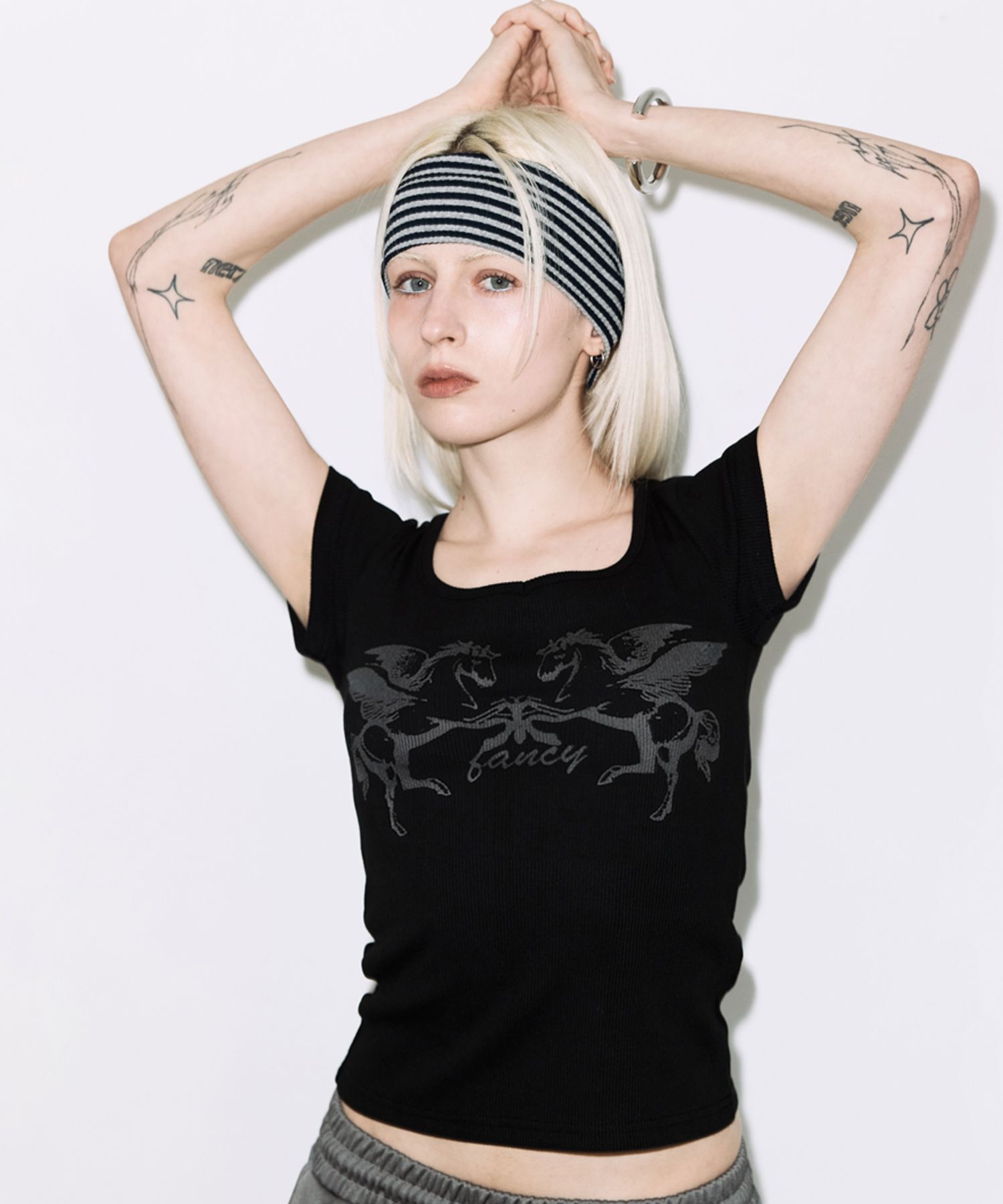 FANCY CLUB 飛馬羅紋上衣 F26QB058BK