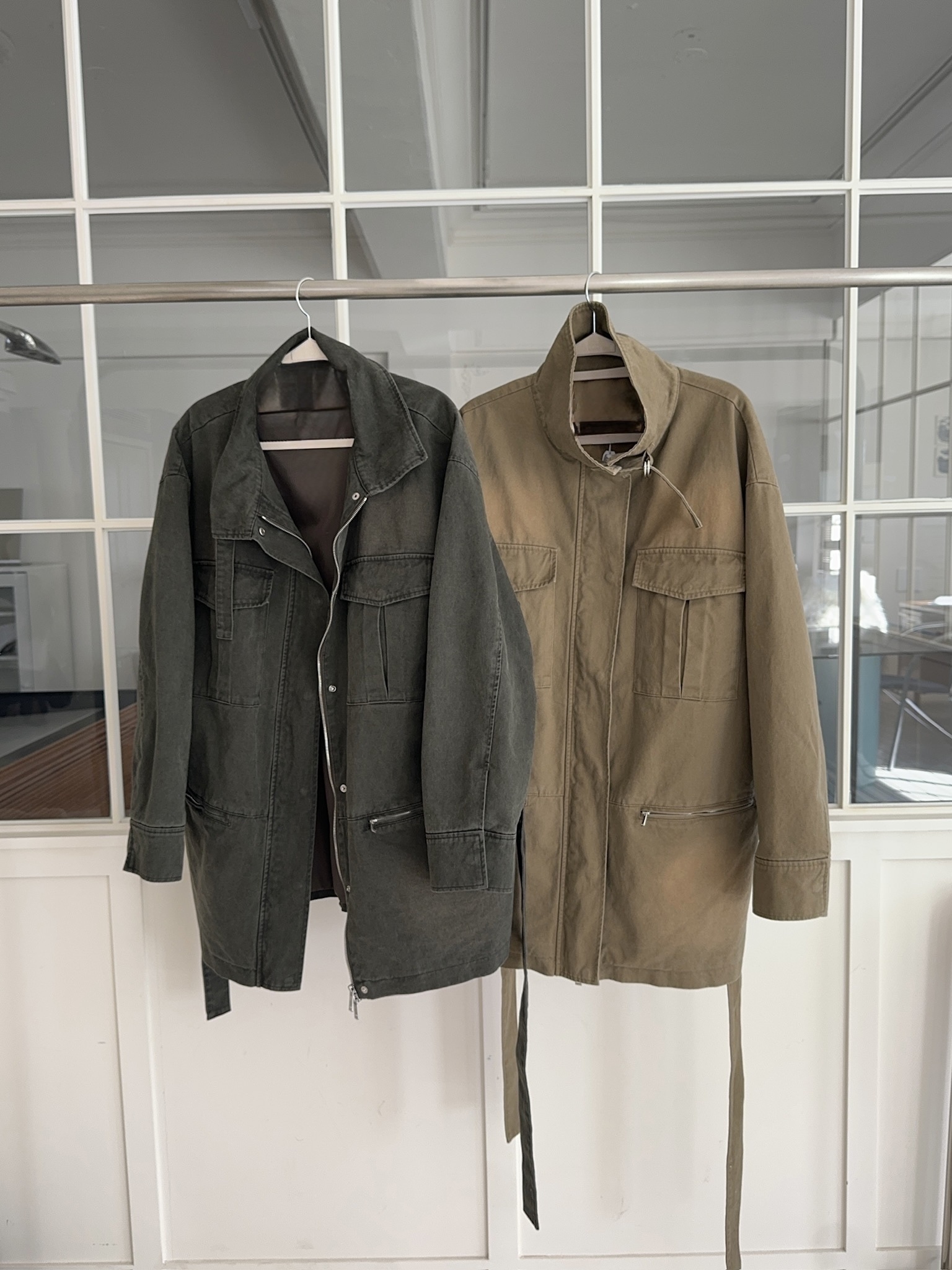 A46/英英玉立長版工裝立領外套