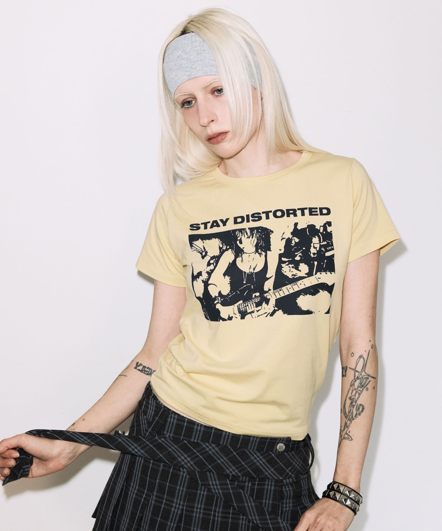 FANCY CLUB 扭曲 Club 短T（黃色） F26QB083YE