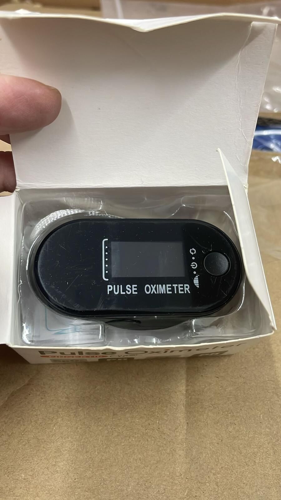 現貨 手指脈搏血氧儀