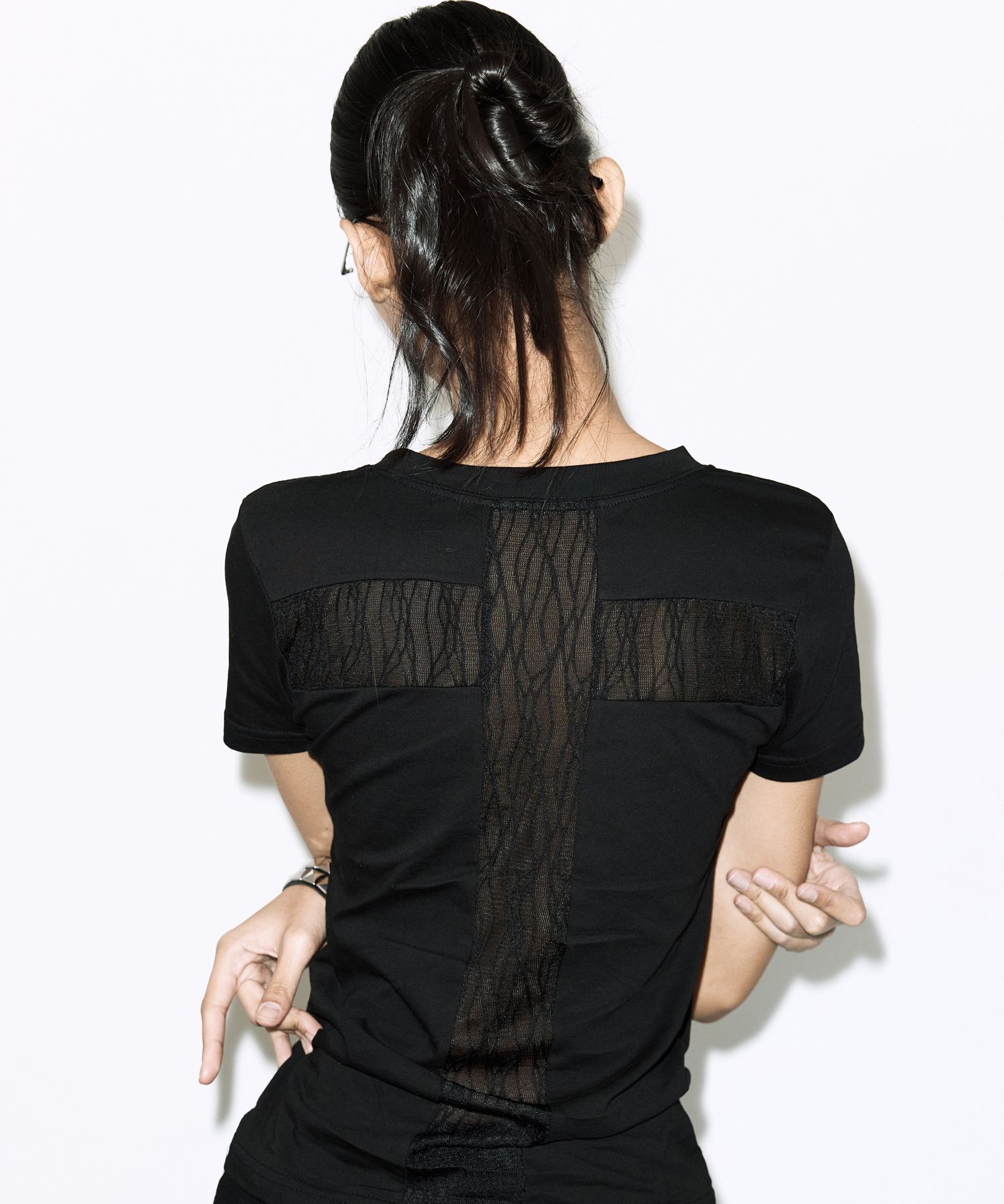 FANCY CLUB 後交叉 T 恤 F26QB073BK