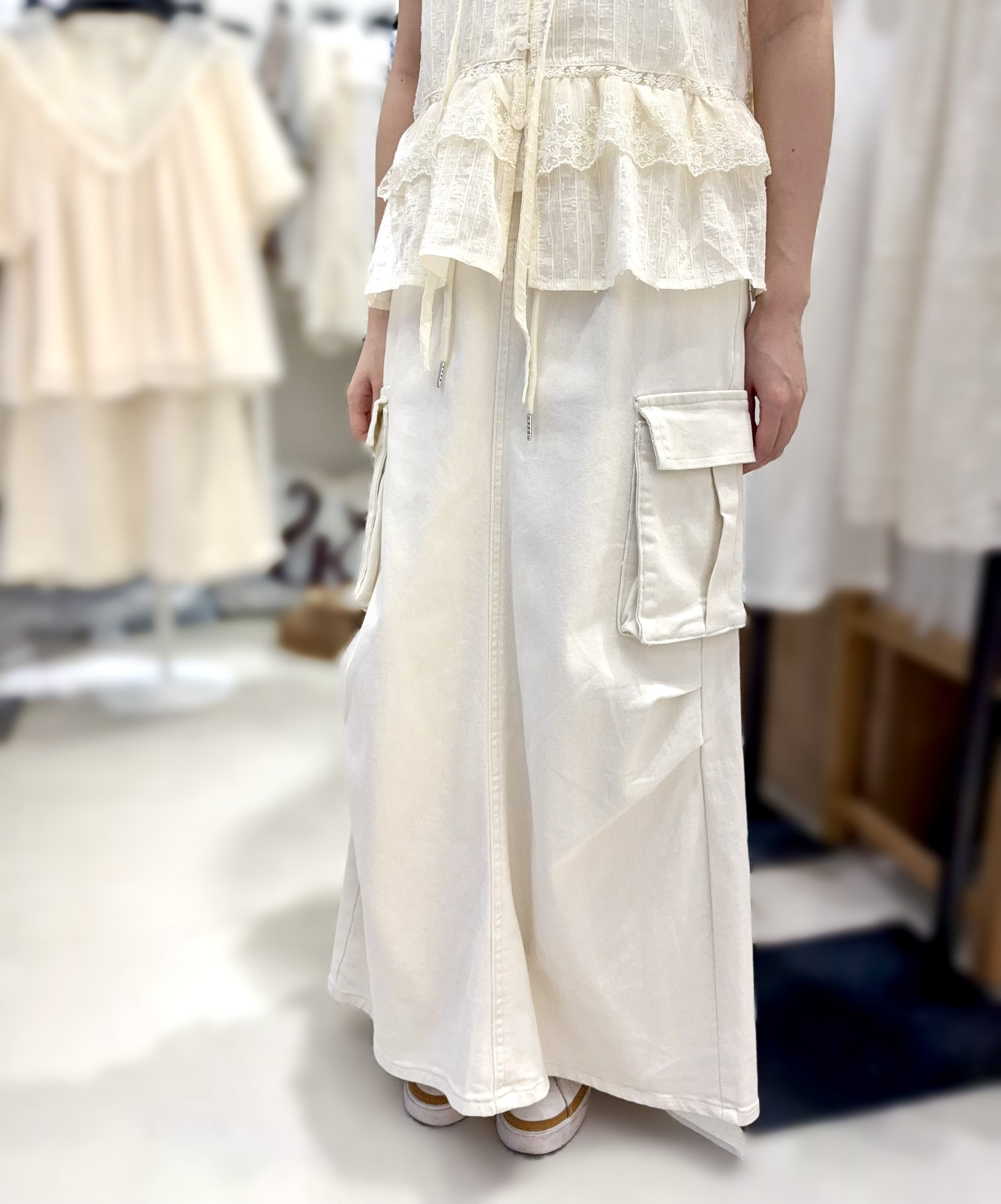 CQ13 長裙 S:腰23-29 hip 38-40 長37 / M:腰24-30 hip 長37 L:腰25-31 hip 40長37.5 $499 (一口價)