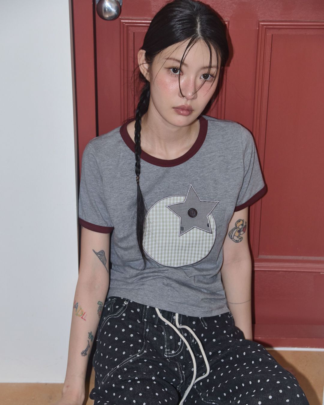 FANCY CLUB 番茄 Patch 滾邊T恤 灰色 F25QB140GR