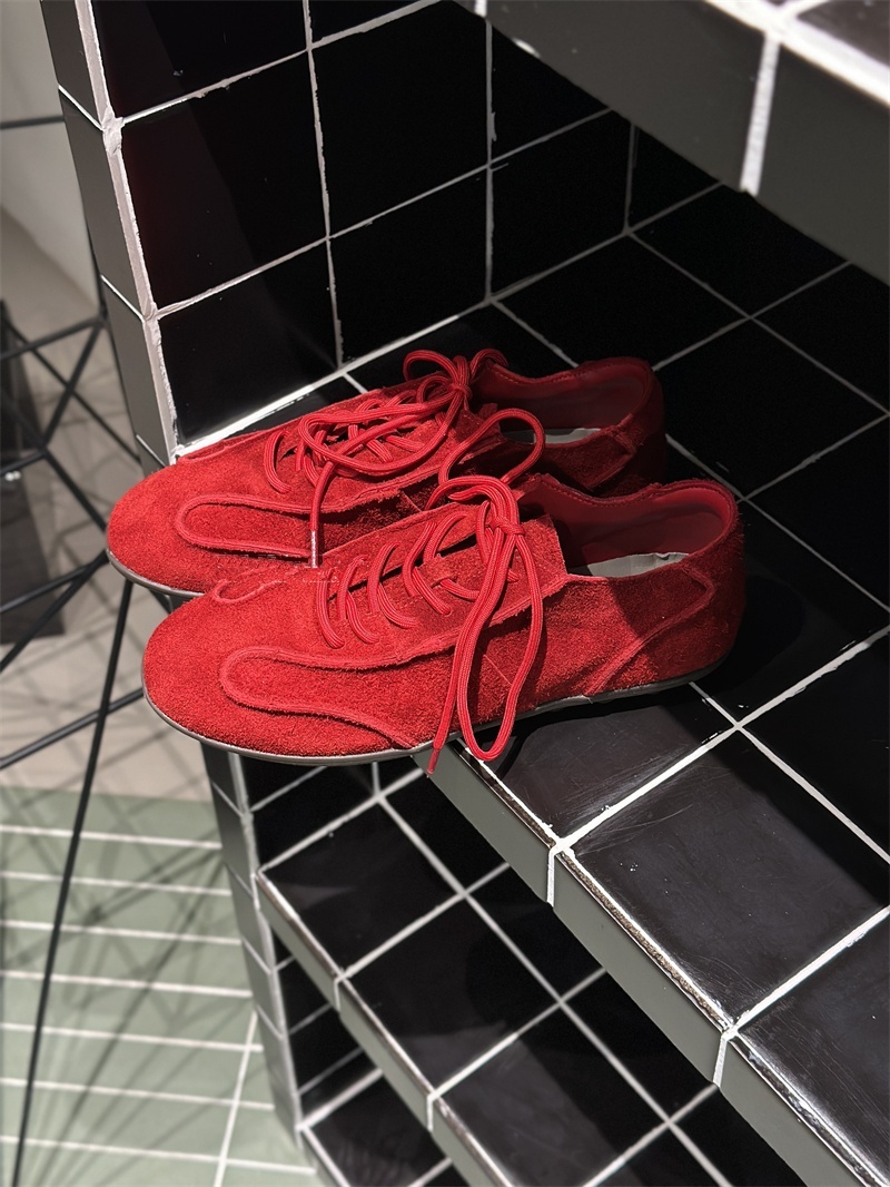 IU28-老錢風復古薄底休閒鞋