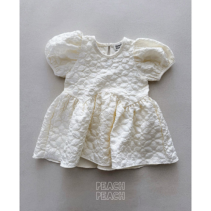 正韓夏PEACHPEACH 兩色泡泡澎袖上衣