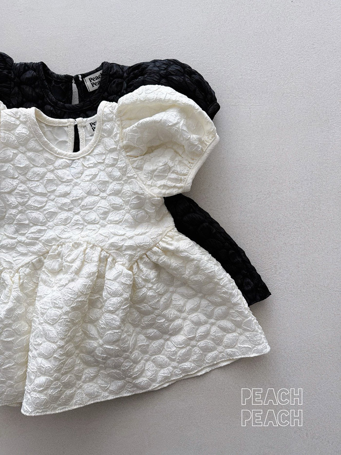 正韓夏PEACHPEACH 兩色泡泡澎袖上衣