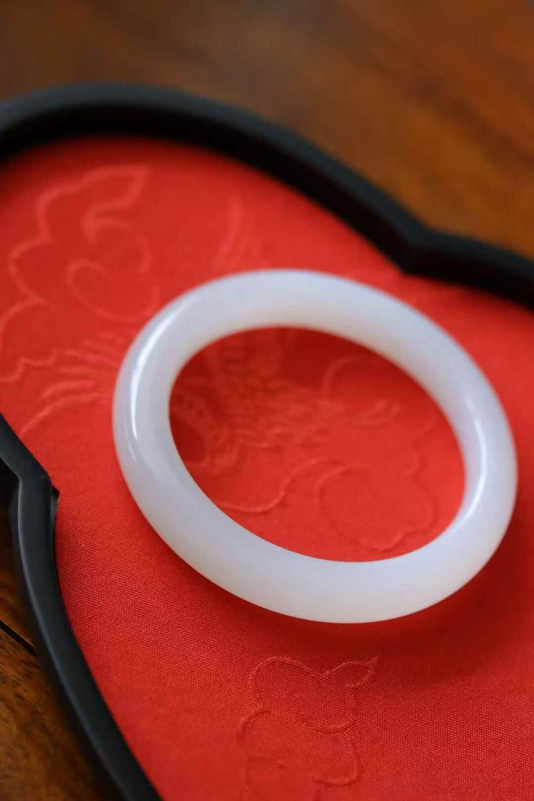 和田玉羊脂白玉手鐲,天然和田玉軟玉