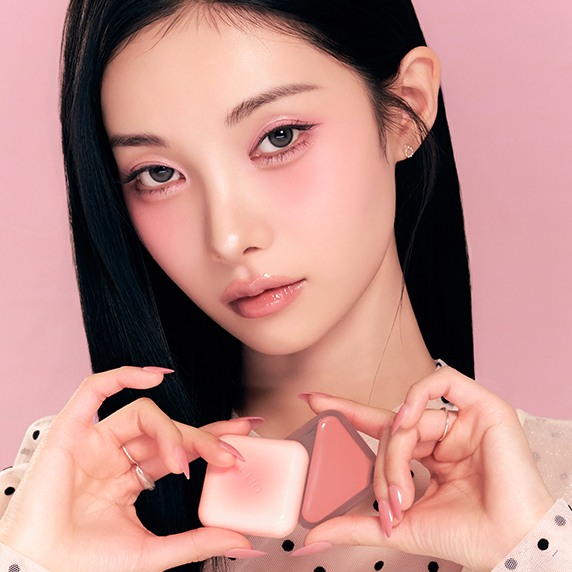 CLIO Essential Lip Cheek Tap