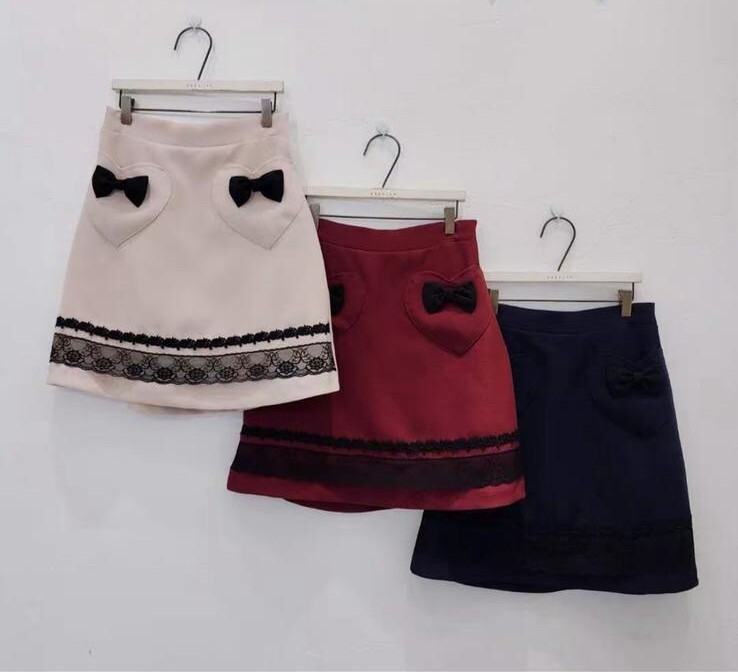 P73 腰26-36 HIP42 長19 $439 (一口價)