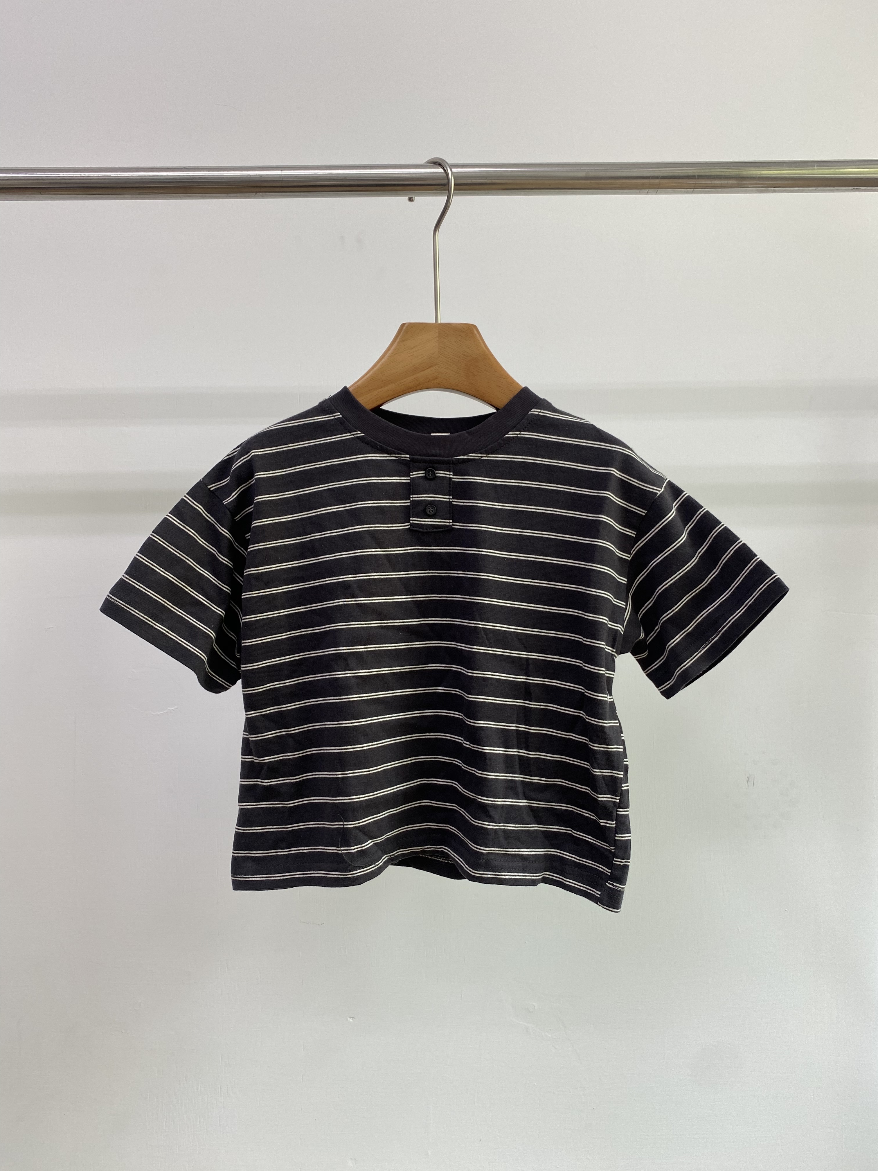 A04840型男鈕釦條紋上衣